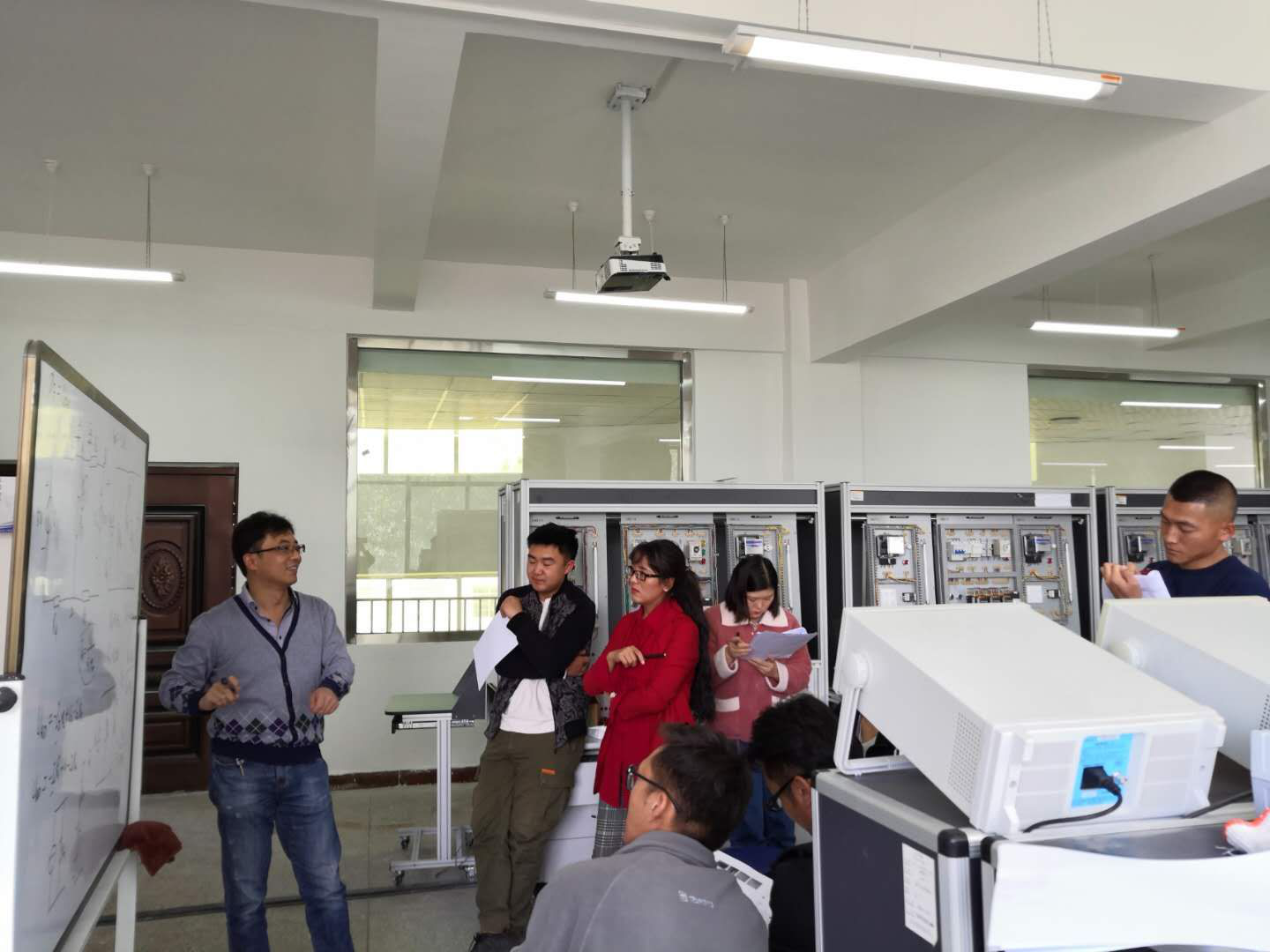 王永亮老师在西藏职业技术学院